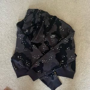 Nike cropped hooded sweatshirt